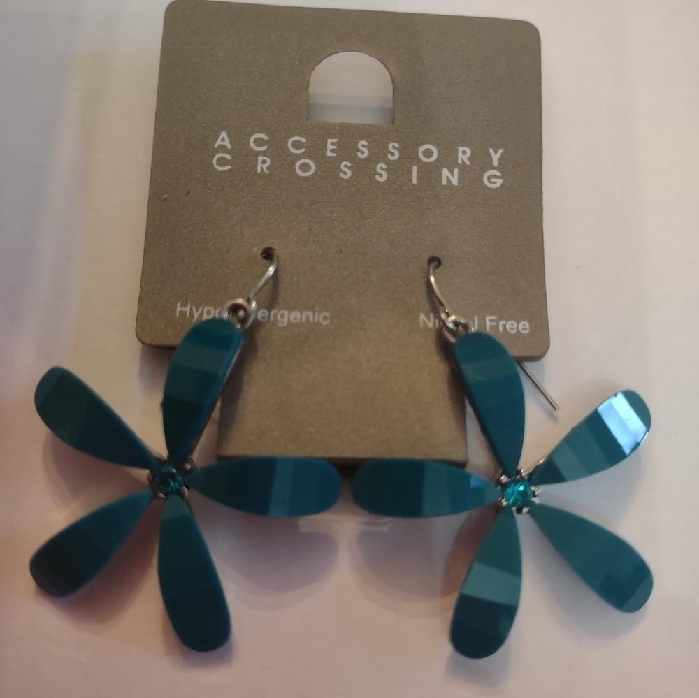 New Accessory Crossing women's flower dangling earrings